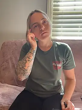 jaseyrae online show from May 28, 2026, 2:47 pm