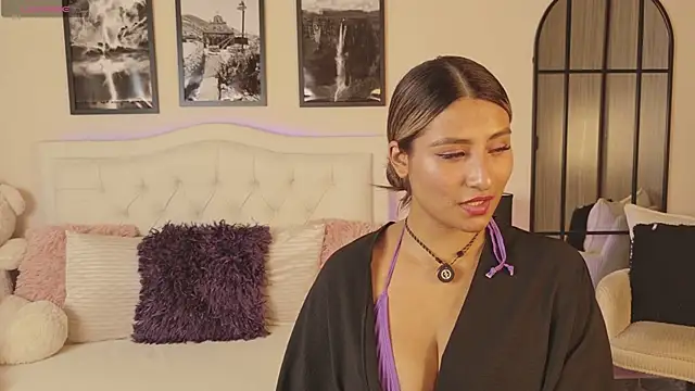 Rubyross21 online show from June 11, 2026, 10:41 pm