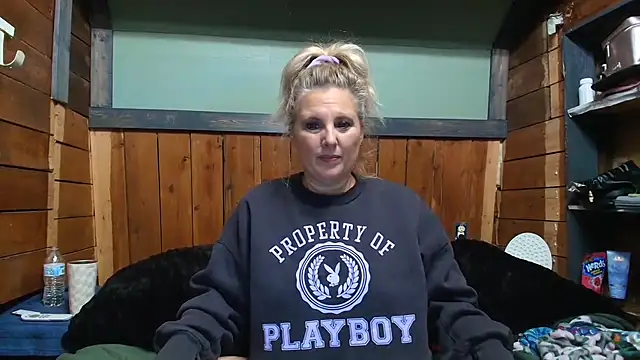 lisaxlovexxx online show from January 12, 2026, 7:19 pm