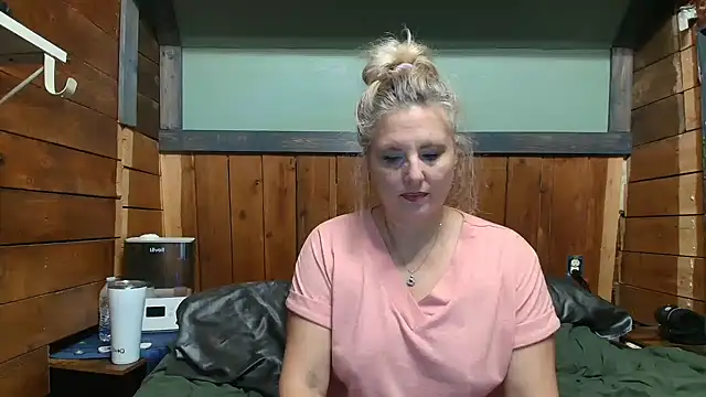 lisaxlovexxx online show from May 14, 2026, 6:26 pm