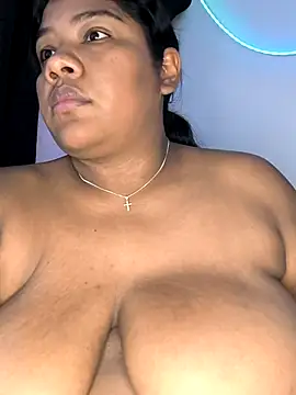 paola091 online show from March 3, 2026, 11:43 pm