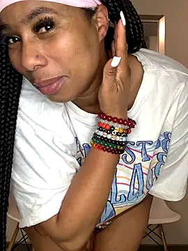 CurvyDesire1 online show from October 23, 2025, 8:07 pm