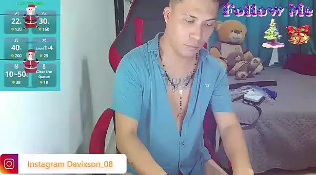 Snapshot of boyhot23x chatting on December 29, 2024, 10:47 pm boyhot23x online show from December 29, 2024, 10:47 pm