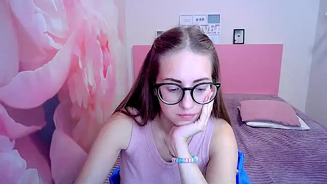 AliceAdams online show from December 6, 2024, 11:22 am