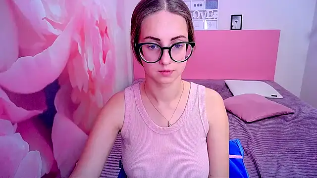 AliceAdams online show from December 10, 2024, 7:47 am