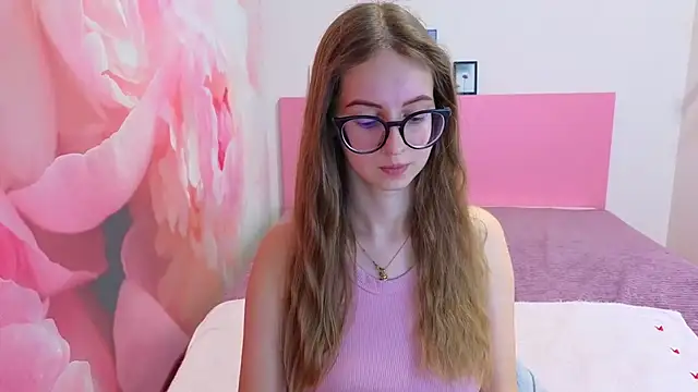 AliceAdams online show from February 5, 2026, 7:35 am