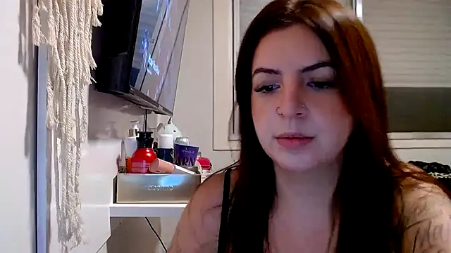 chelbyy online show from February 5, 2026, 3:22 am