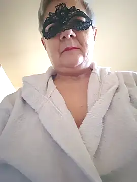 Snapshot of simona60 chatting on October 26, 2025, 7:14 am simona60 online show from October 26, 2025, 7:14 am