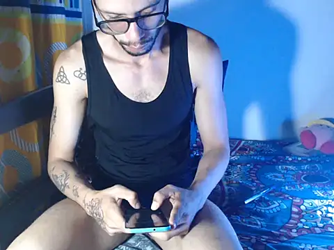 alisterxxx online show from October 11, 2025, 2:22 am