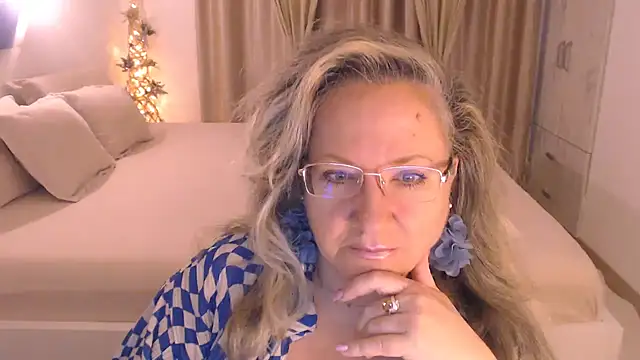 Snapshot of Raisshy chatting on October 31, 2025, 4:46 am Raisshy online show from October 31, 2025, 4:46 am