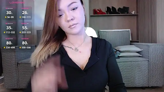 Nyx Lina online show from May 13, 2026, 4:10 am