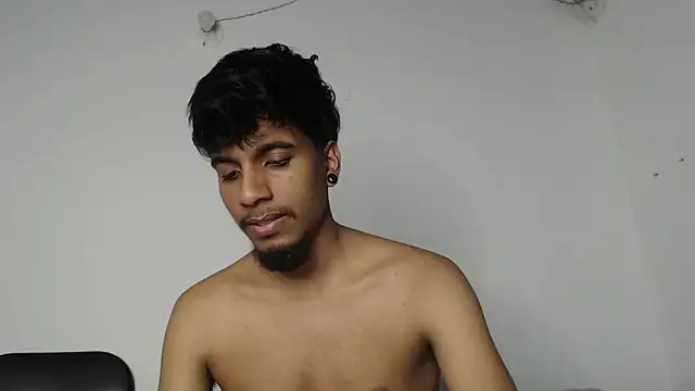 Snapshot of stevenosori chatting on October 12, 2025, 12:09 am stevenosori online show from October 12, 2025, 12:09 am