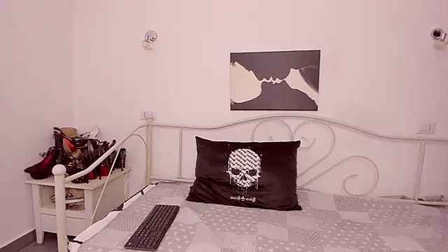 jessystarr online show from October 10, 2025, 4:06 pm