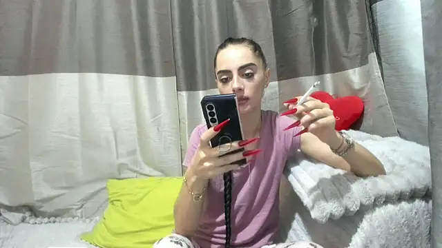 jessystarr online show from November 11, 2025, 5:24 pm