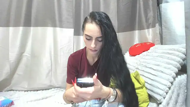 jessystarr online show from November 13, 2025, 4:39 pm