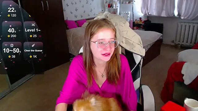 Snapshot of Kira_honeyy chatting on April 11, 2026, 7:45 am Kira honeyy online show from April 11, 2026, 7:45 am