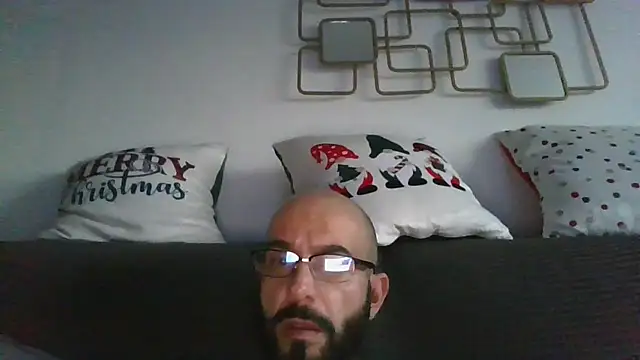 1977Emilio online show from December 20, 2024, 4:46 pm