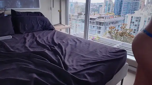 Snapshot of MikyFoxx chatting on October 8, 2025, 7:00 pm MikyFoxx online show from October 8, 2025, 7:00 pm