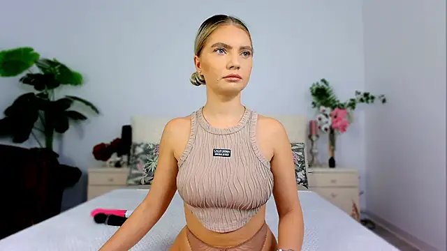 SashaRizz online show from October 13, 2025, 4:12 am