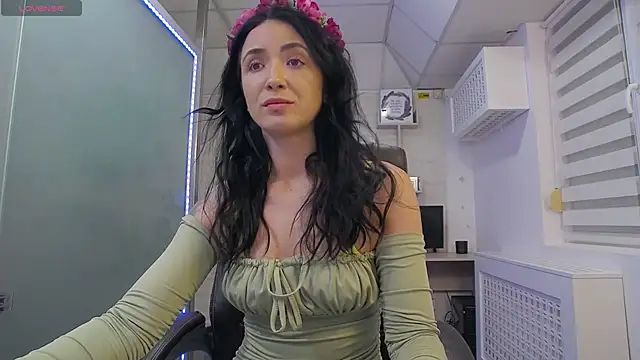 GlamKate online show from March 11, 2025, 10:29 am