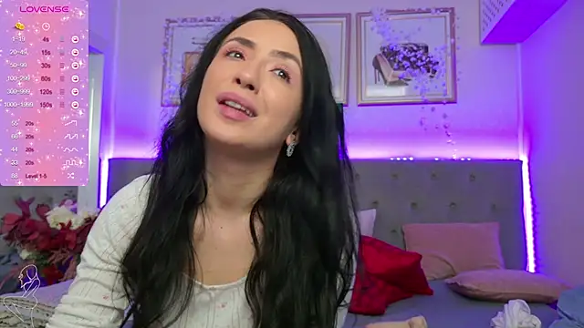 GlamKate online show from December 16, 2025, 4:39 am