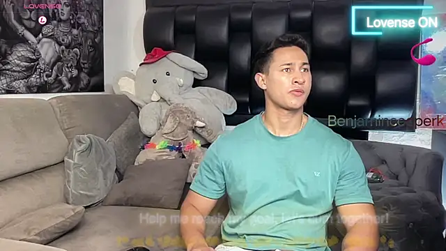 Snapshot of BenjaminCooperk chatting on April 6, 2026, 6:58 am BenjaminCooperk online show from April 6, 2026, 6:58 am