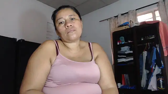 adrixxx38 online show from February 5, 2026, 9:08 pm