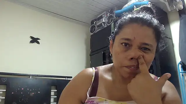 adrixxx38 online show from May 15, 2026, 11:56 pm
