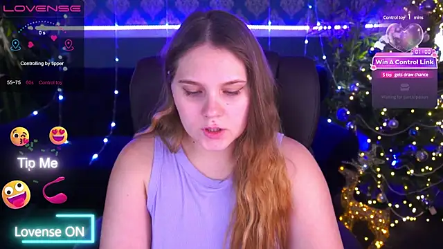 Snapshot of VinnaSky chatting on December 9, 2024, 1:45 pm VinnaSky online show from December 9, 2024, 1:45 pm