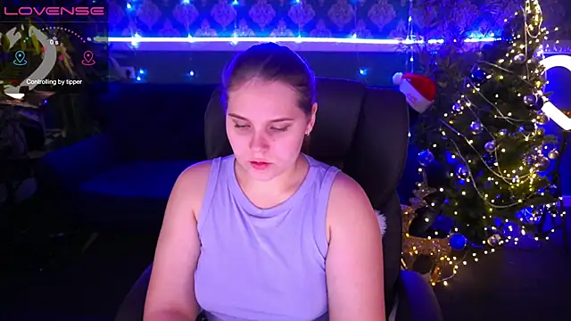 Snapshot of VinnaSky chatting on December 30, 2024, 6:42 am VinnaSky online show from December 30, 2024, 6:42 am