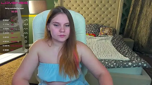 Snapshot of VinnaSky chatting on January 15, 2025, 7:55 pm VinnaSky online show from January 15, 2025, 7:55 pm