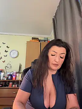 Hotangel75 online show from March 29, 2026, 4:18 pm