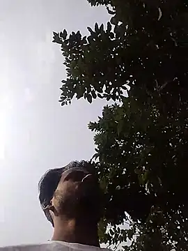 Snapshot of sujanmanda chatting on October 29, 2025, 5:20 am sujanmanda online show from October 29, 2025, 5:20 am