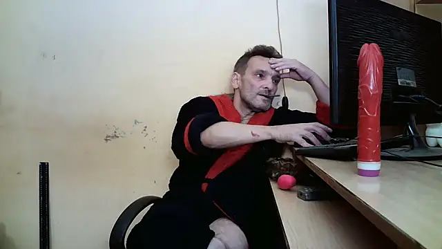 Snapshot of dundyFocus chatting on September 27, 2025, 2:33 pm dundyFocus online show from September 27, 2025, 2:33 pm