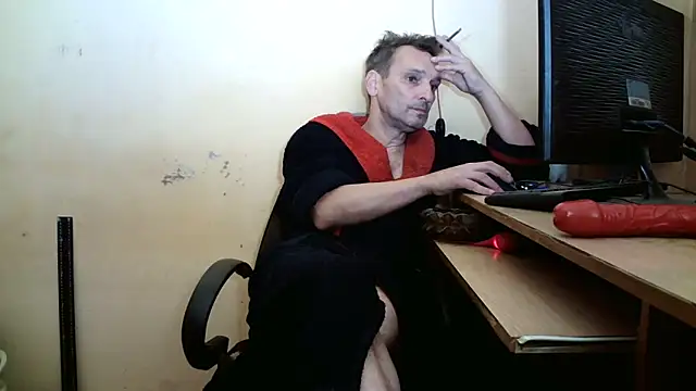 Snapshot of dundyFocus chatting on October 11, 2025, 8:35 am dundyFocus online show from October 11, 2025, 8:35 am