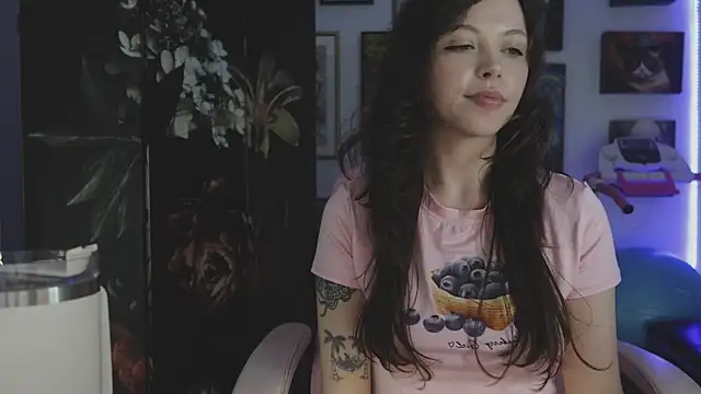 Snapshot of makiyahbelle chatting on January 16, 2026, 9:57 am makiyahbelle online show from January 16, 2026, 9:57 am