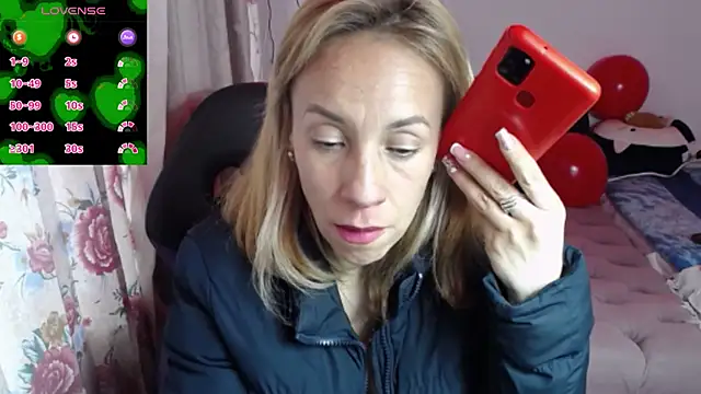 Snapshot of cristin_doll_ chatting on February 13, 2026, 9:33 pm cristin doll online show from February 13, 2026, 9:33 pm