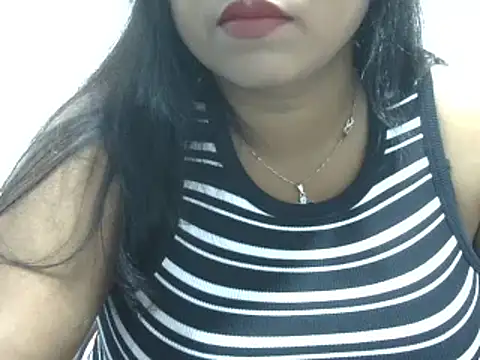 Snapshot of ROSEE_MERRYYYY chatting on January 7, 2025, 1:14 pm ROSEE MERRYYYY online show from January 7, 2025, 1:14 pm