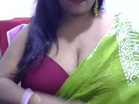 Snapshot of ROSEE_MERRYYYY chatting on September 11, 2025, 9:31 am ROSEE MERRYYYY online show from September 11, 2025, 9:31 am