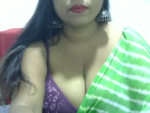 Snapshot of ROSEE_MERRYYYY chatting on September 17, 2025, 5:25 pm ROSEE MERRYYYY online show from September 17, 2025, 5:25 pm