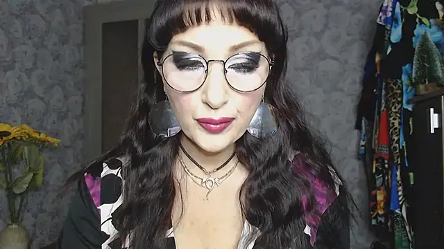 Aziza1 online show from September 28, 2025, 1:38 pm