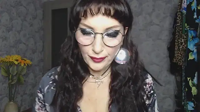 Aziza1 online show from October 4, 2025, 2:37 pm