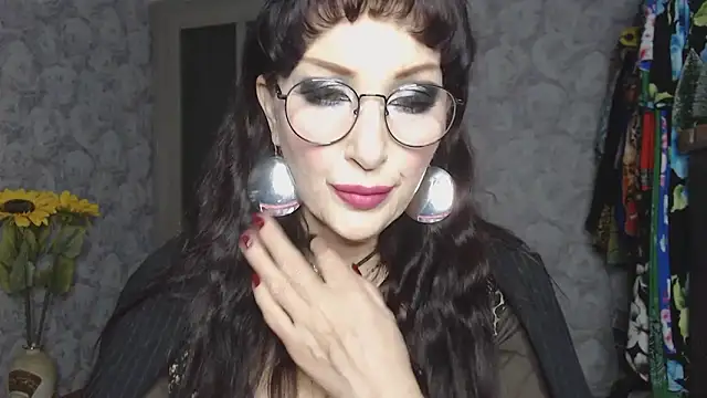 Aziza1 online show from November 3, 2025, 5:03 pm