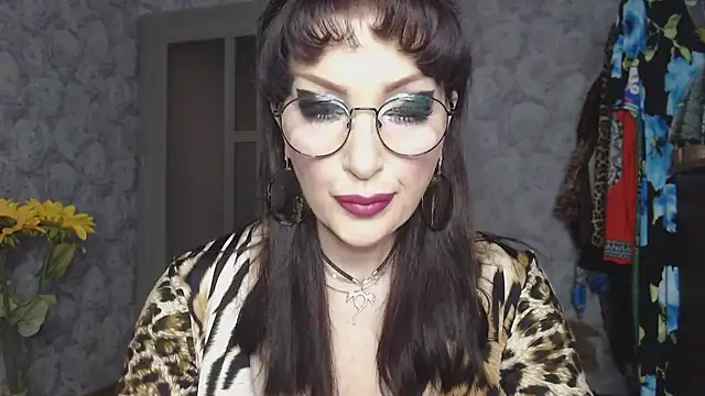 Aziza1 online show from April 3, 2026, 1:42 pm