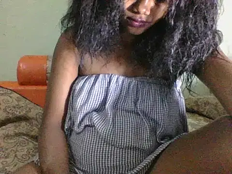 Snapshot of Hamie_sexy chatting on February 16, 2025, 3:05 pm Hamie sexy online show from February 16, 2025, 3:05 pm