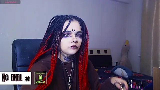 Dark  Elf online show from September 16, 2025, 9:27 pm