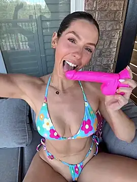 JordanXo online show from June 12, 2026, 4:06 pm