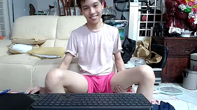 Snapshot of andrewooi chatting on December 2, 2024, 11:56 am andrewooi online show from December 2, 2024, 11:56 am