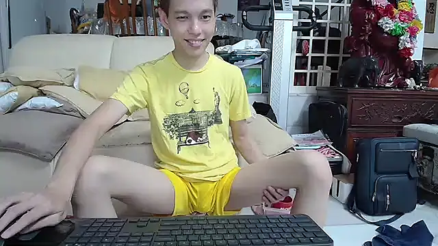 Snapshot of andrewooi chatting on January 18, 2025, 7:17 am andrewooi online show from January 18, 2025, 7:17 am