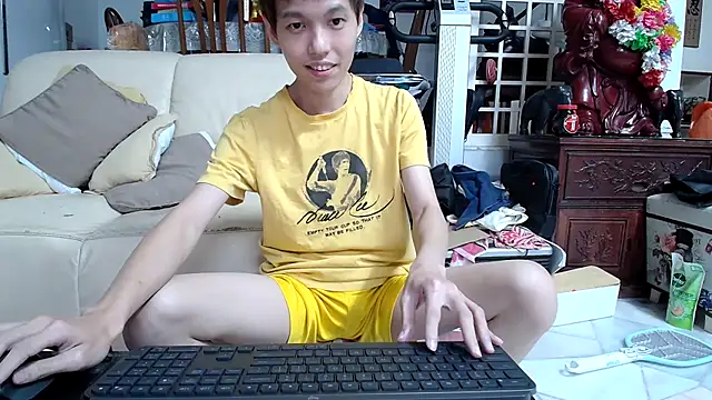 Snapshot of andrewooi chatting on March 10, 2025, 1:32 pm andrewooi online show from March 10, 2025, 1:32 pm